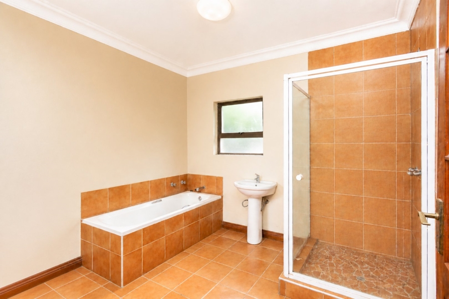 3 Bedroom Property for Sale in Birdwood Estate North West